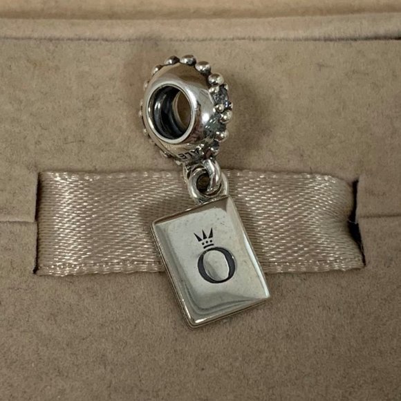 Pandora Passport Travel Dangle Charm - Picture 3 of 6